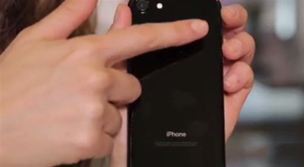 亮黑色iPhone 7:机身实测超不耐划 全福编程网