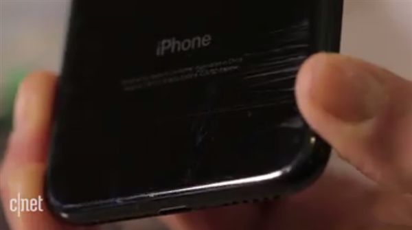 够买iPhone 7亮黑注意了!机身实测超不耐划