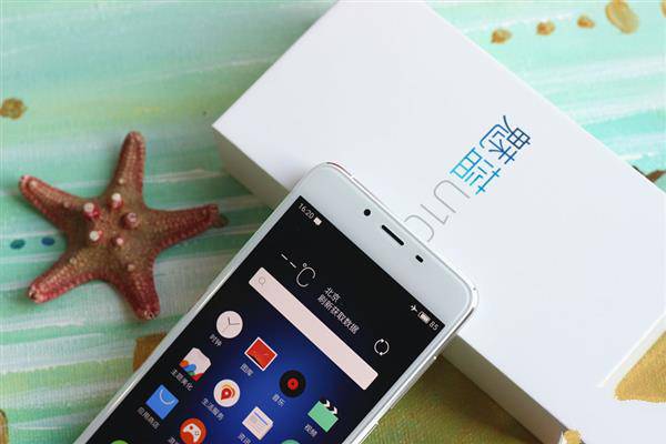 魅蓝U10好看吗?魅族U10和U20真机开箱对比图片