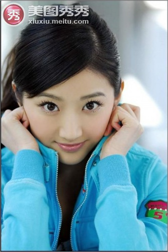 巧用美图秀秀打造冬日气质美女