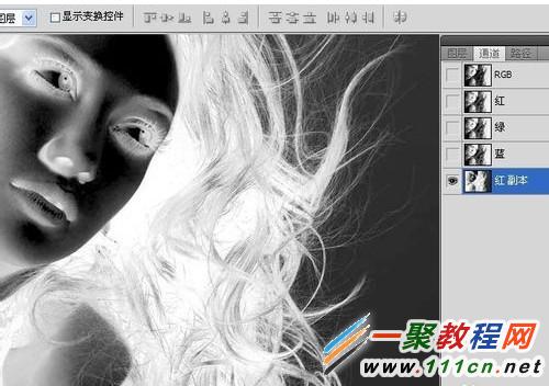 如何利用photoshop抠头发