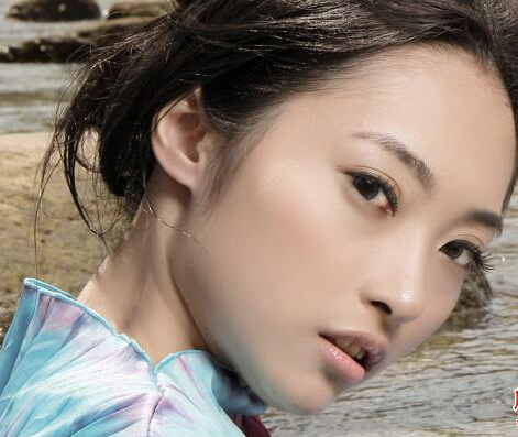使用磨皮滤镜给人像肤色磨皮的方法