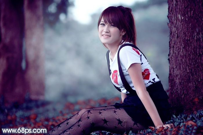 Photoshop给树林美女图片加上流行暗调蓝红色 全福编程网