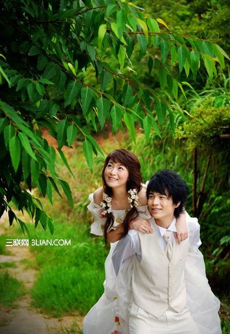 Photoshop调出婚纱照片的中性色调   全福编程网教程